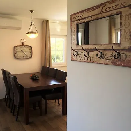 Апартаменты My Place Ciovo Holiday House *